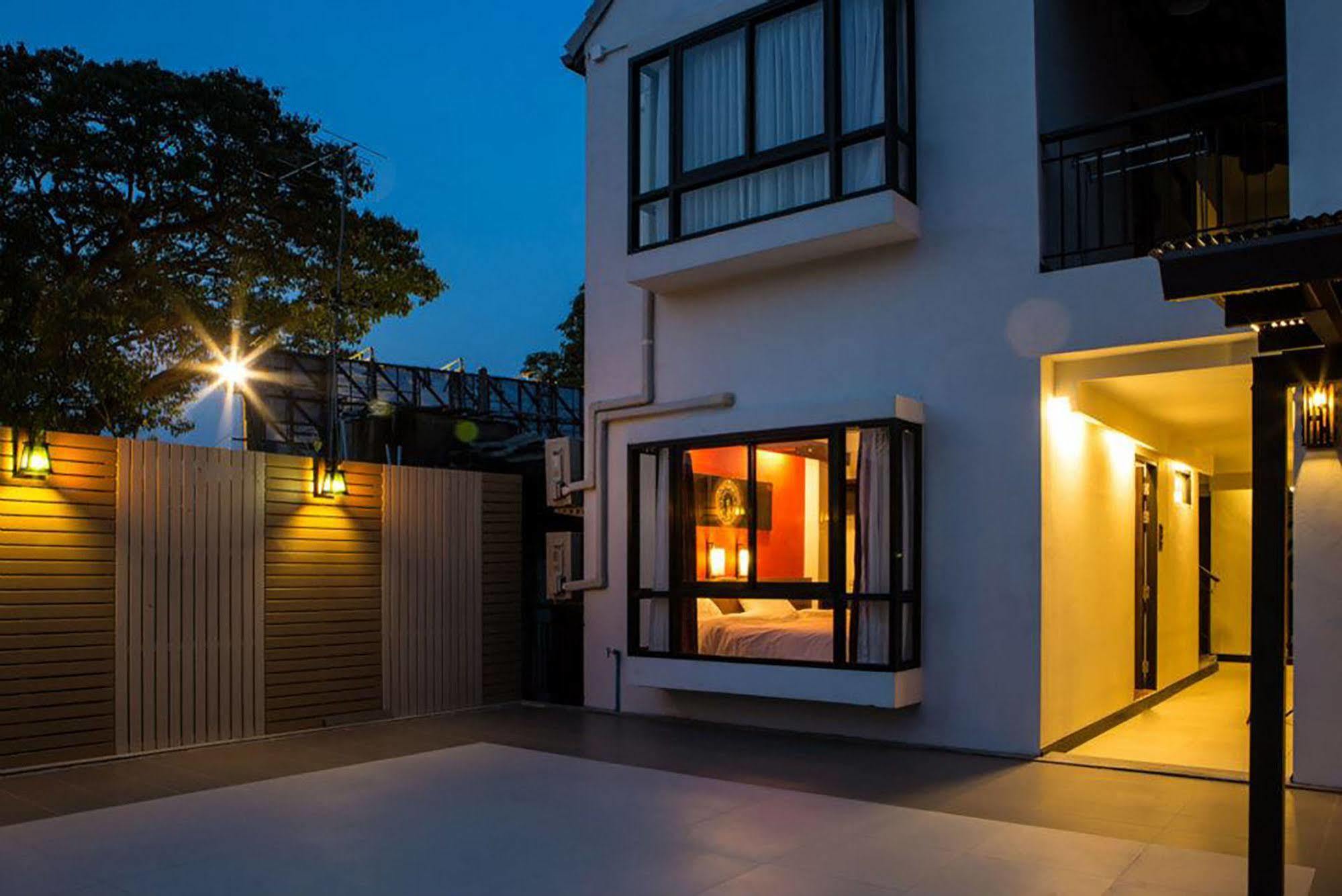 Hotel Baan Ing Ping Chiang Mai Zewnętrze zdjęcie