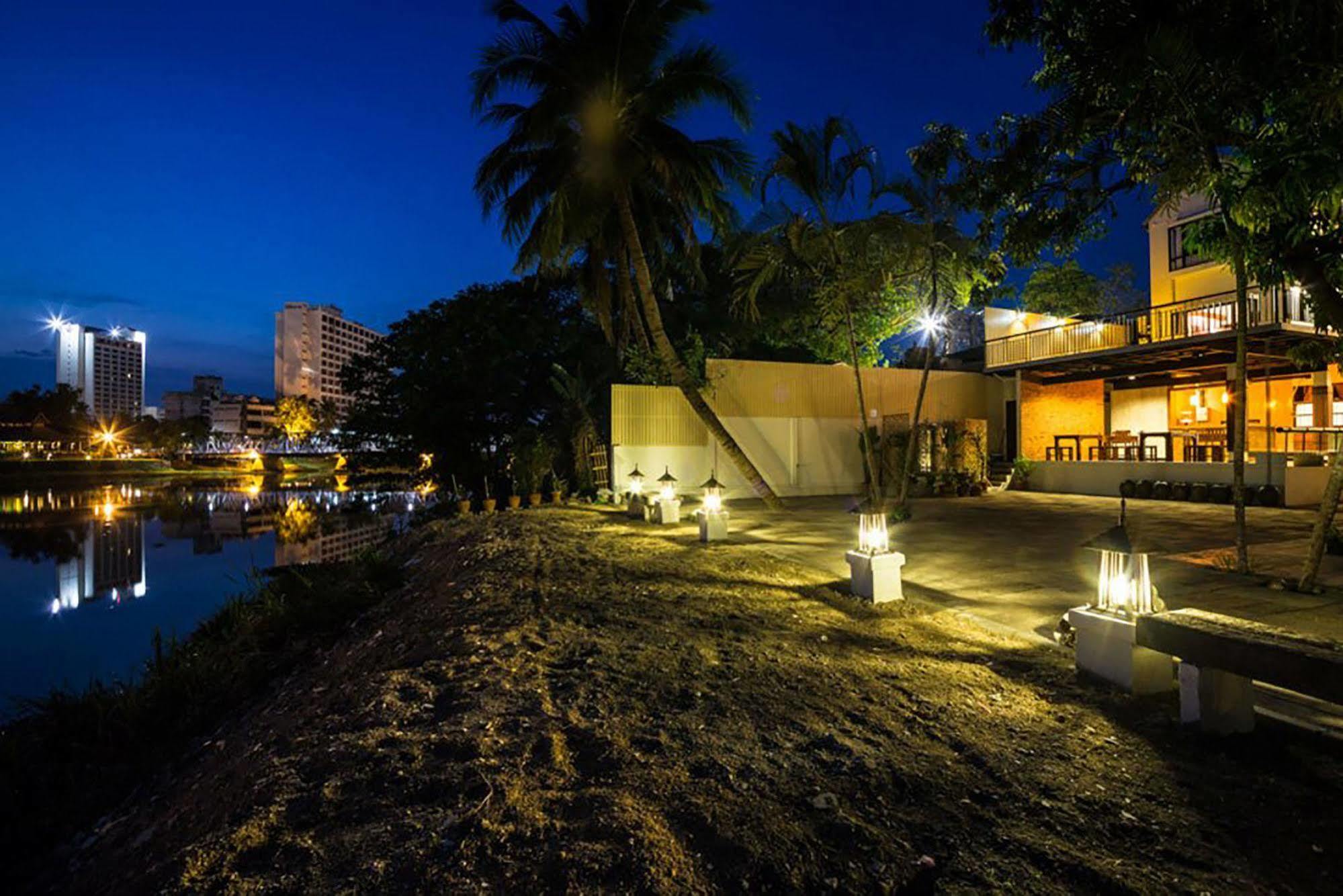 Hotel Baan Ing Ping Chiang Mai Zewnętrze zdjęcie